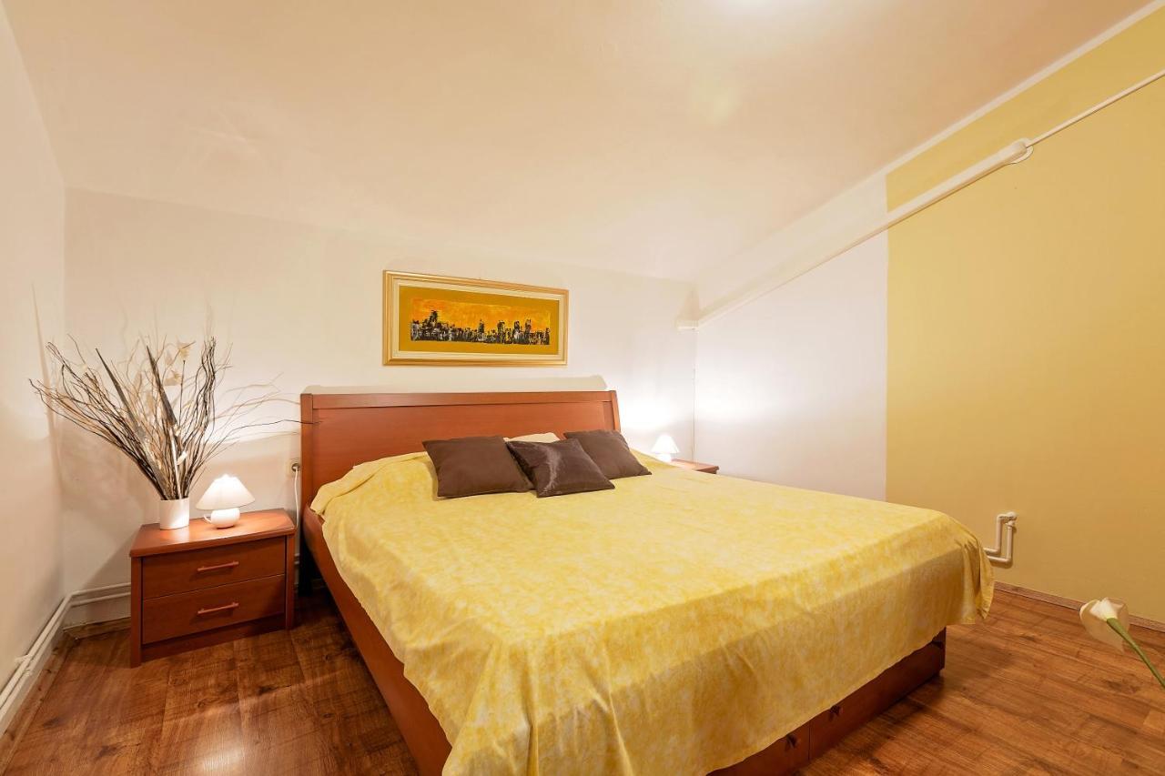 Apartmani Gilda فيرسار المظهر الخارجي الصورة