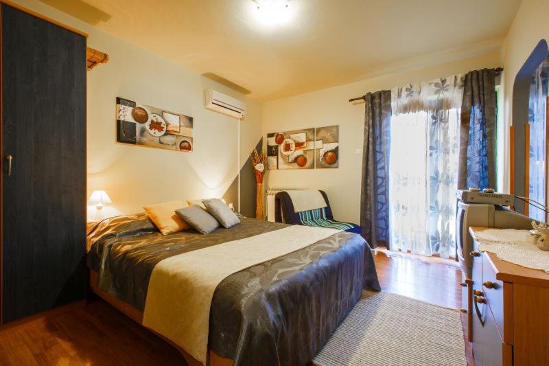 Apartmani Gilda فيرسار المظهر الخارجي الصورة